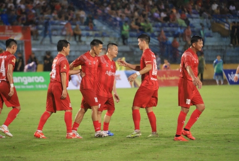 Trực tiếp Huyền thoại MU 2-3 Việt Nam All Stars: Ngược dòng