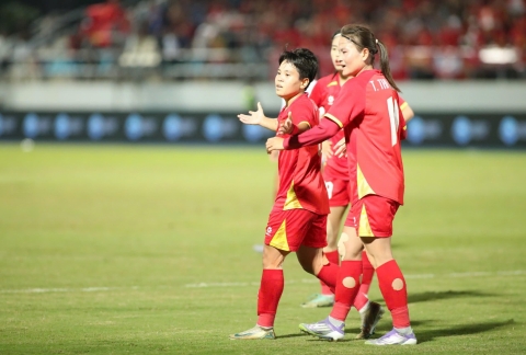 Trực tiếp nữ Việt Nam 0-0 Philippines: Trọng tài sai lầm nghiêm trọng