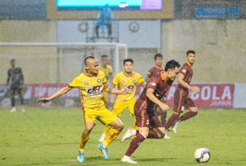 Trực tiếp Thanh Hóa 1-0 Bình Định: Trùm Tỉnh ghi bàn