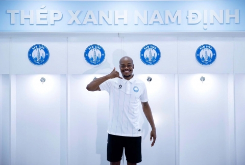 Siêu tiền đạo ghi 16 bàn cho ĐT Nam Phi cập bến V-League