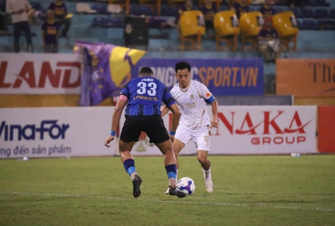Trung Kiên xuất thần, HAGL cầm chân Hà Nội FC đầy kịch tính