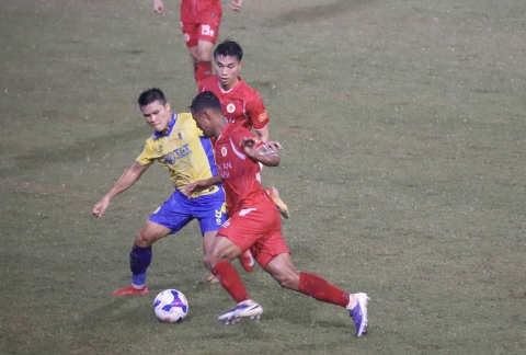 Trực tiếp CAHN 0-0 Hà Nội: Pressing tầm cao