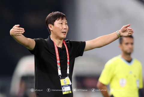 HLV Kim Sang Sik khiến cả Đông Nam Á ngả mũ vì thống kê khó tin