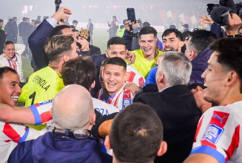 Paraguay giành vé dự World Cup sau 16 năm