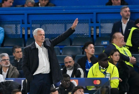HLV Jose Mourinho thất bại trong ngày trở lại Chelsea