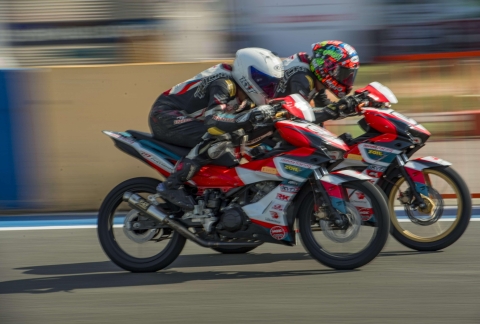 Chặng đua nước rút Giải đua xe mô tô trong nước (VMRC) 2025: Kịch tính, hấp dẫn đến tận mét đua cuối cùng