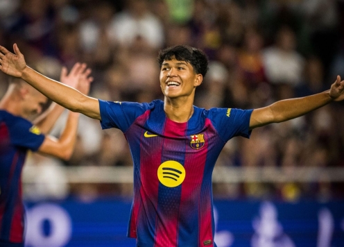 Cầu thủ gốc Philippines tỏa sáng tại Barcelona