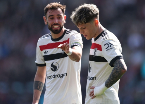 Bruno Fernandes không hài lòng về thái độ thi đấu của Garnacho tại MU