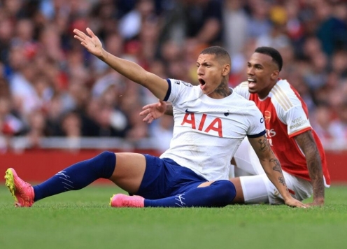 CĐV Arsenal bực tức đòi 'đuổi thẳng cổ' ngôi sao Brazil ra khỏi CLB