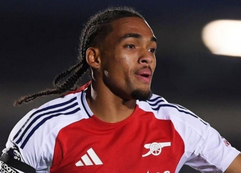 Cựu sao Arsenal thể hiện tình yêu đặc biệt với Malaysia