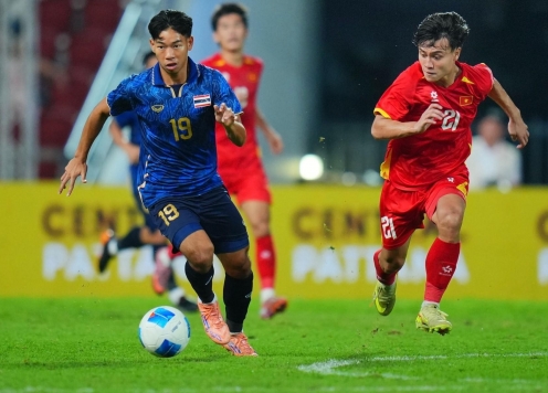 CĐV Malaysia sốc trước màn ngược dòng ngoạn mục của U22 Việt Nam