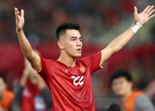 Tiến Linh và Công Phượng vắng mặt tại V.League Awards