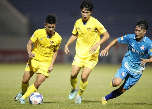Tranh cãi Bình Phước hay Bình Định sẽ thế chỗ Quảng Nam ở V-League