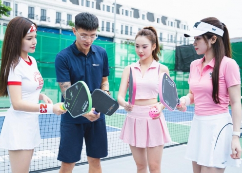 Cơn sốt Pickleball khiến người Việt vung tiền không tiếc tay