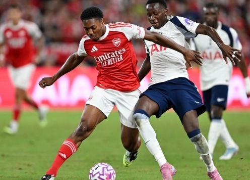 Pape Sarr lập siêu phẩm, Tottenham hạ gục Arsenal đầy bất ngờ