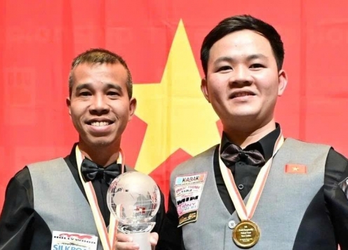 Trần Quyết Chiến đại chiến đàn em thân thiết tại World Cup Ankara