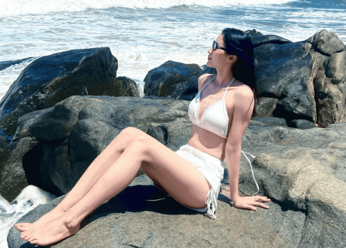 Kiều Trinh nóng bỏng với loạt ảnh bikini thả dáng cực xinh