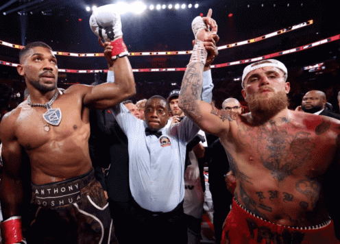 Anthony Joshua lên tiếng sau trận knock-out Jake Paul