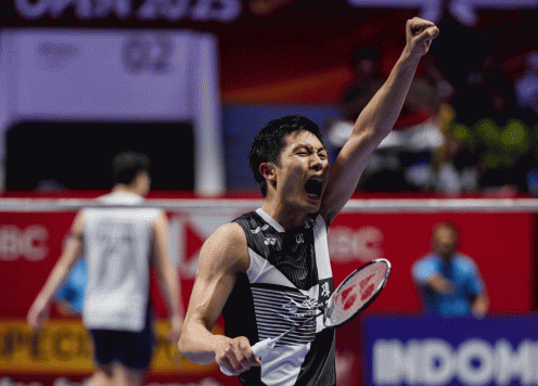 Chou Tien-chen thắng sốc tân số 1 thế giới, lọt chung kết Indonesia Open 2025