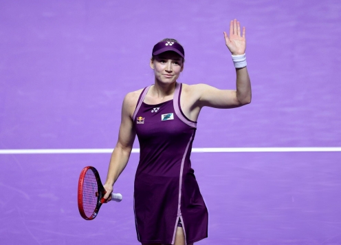 Mỹ nhân quần vợt châu Á làm nên lịch sử ở WTA Finals