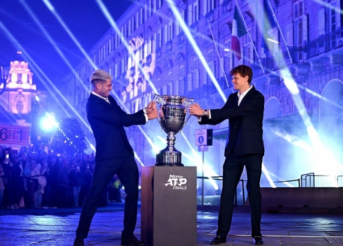 Xác định 3 tay vợt đầu tiên góp mặt ở bán kết ATP Finals 2025