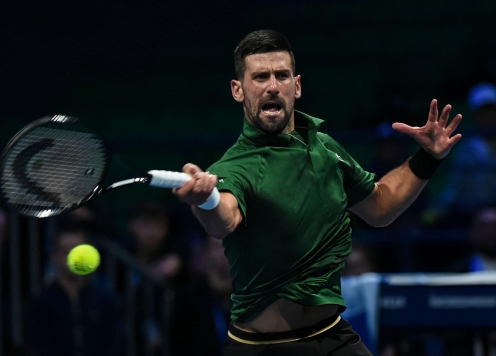 Huyền thoại quần vợt cảnh báo Djokovic