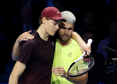 Thua Sinner ở chung kết ATP Finals, Alcaraz cảm thấy vui