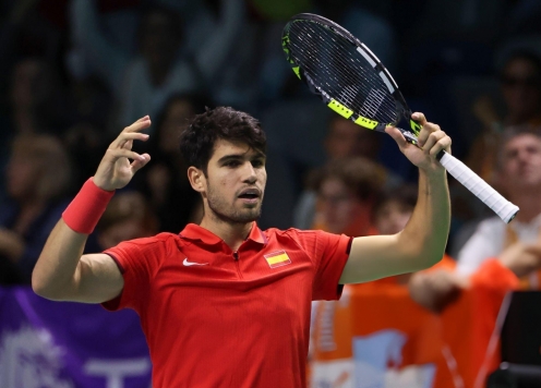 Tây Ban Nha ngược dòng đẳng cấp ở Davis Cup, Alcaraz chỉ biết thốt lên 1 từ