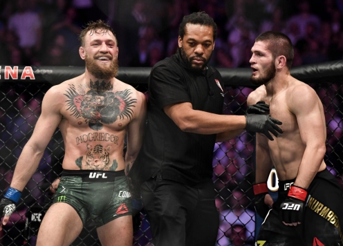 McGregor lại đấu võ mồm, nhắc đến người cha quá cố của Khabib