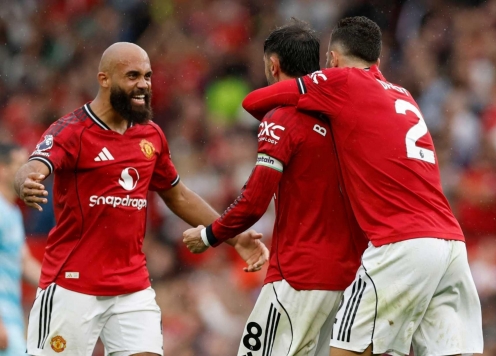 MU nhận 'mưa gạch đá' vì ăn mừng như thể vô địch World Cup