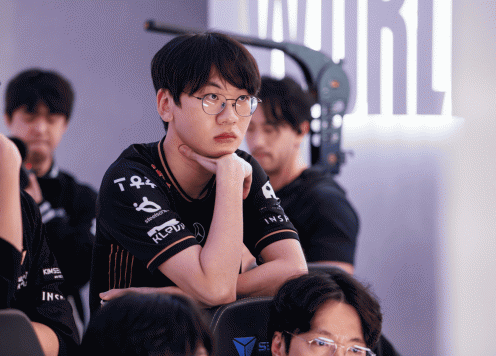 Tuyển thủ đầu tiên của T1 chốt skin CKTG 2025