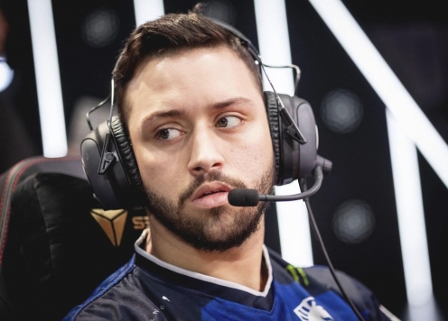 Team Liquid chia tay người chơi đường giữa APA