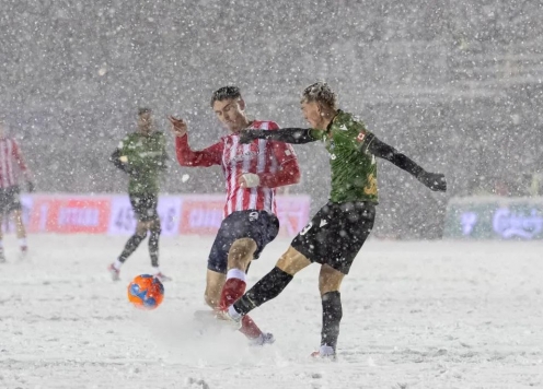 'Thường Châu tuyết trắng' phiên bản Canada và siêu phẩm top 1 lịch sử