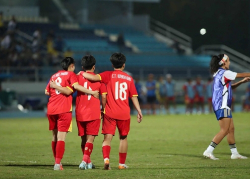 CĐV Indonesia: 'Việt Nam đã chấp nhập tịch, chấp thêm cả trọng tài'