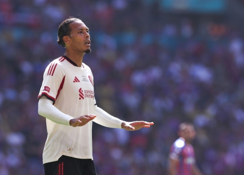 Van Dijk thất vọng khi Liverpool thua sốc trước Crystal Palace
