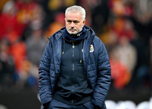Mourinho bị sa thải vì không biết chơi tấn công áp đảo