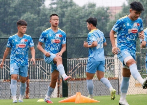 2 lần bị loại ở U23 Việt Nam, Việt kiều đẳng cấp châu Âu lại gặp biến