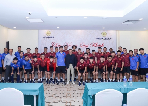 Xuân Son và ĐT Việt Nam nhận doping tinh thần trước trận gặp Lào