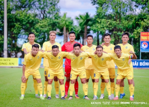 Độc lạ đội bóng Việt Nam thăng hạng 2 lần trong 1 năm