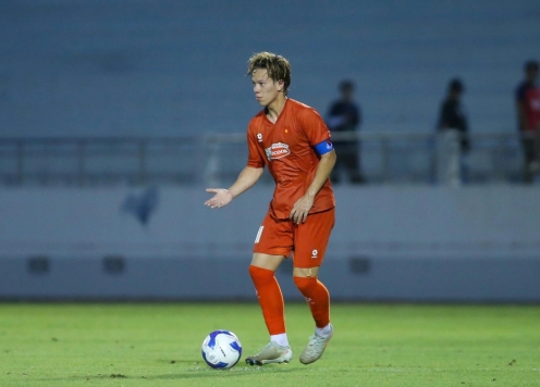 Sao Việt kiều làm đội trưởng, ghi bàn giúp U23 Việt Nam thắng 5-0