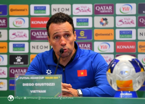 HLV Argentina gọi gấp thần đồng 2005 lên tuyển Việt Nam