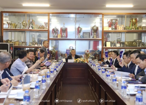 Hội nghị Ban Chấp hành LĐBĐVN lần thứ 10 khóa IX