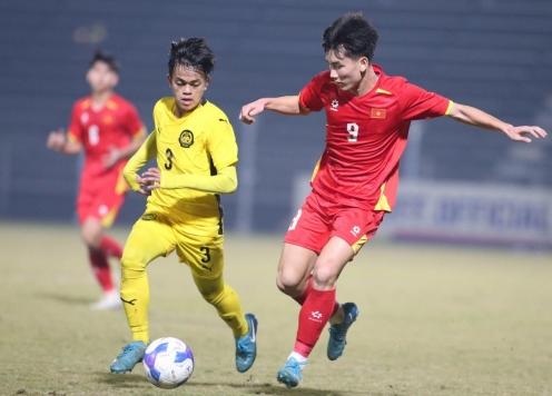 CĐV Malaysia đồng loạt phản ứng khi bị thua 0-4 Việt Nam