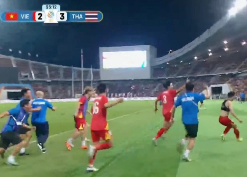 BTC SEA Games mắc sai lầm khó hiểu ở bàn thắng của U22 Việt Nam