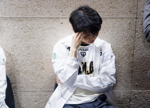 Chovy tiếp tục bị 'gọi hồn' sau khi T1 vô địch CKTG 2025