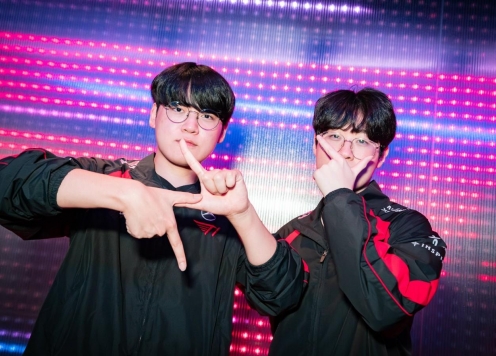 Siêu bom tấn chuyển nhượng của LCK được nhá hàng, Gumayusi là tâm điểm