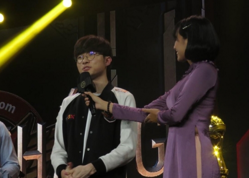 Cộng đồng LMHT ‘nháo nhào’ trước thông tin Faker trở lại Việt Nam sau hơn 6 năm