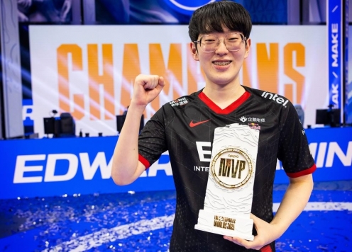 Trở lại LCK sau nhiều năm xa cách, Scout nói một câu đầy lạnh lùng về LPL