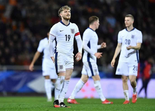 Tài năng trẻ Liverpool lập kỷ lục mới, vượt qua huyền thoại Ngoại Hạng Anh