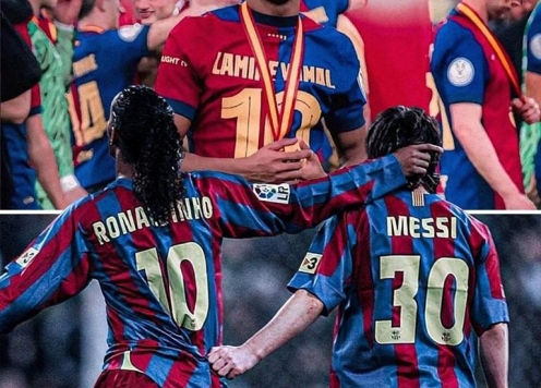 Lamine Yamal chọn đội hình vĩ đại nhất lịch sử Barcelona: Messi và Ronaldinho tái hợp
